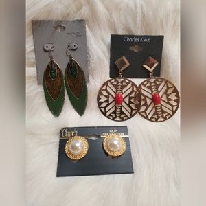 3 various styles earrings
